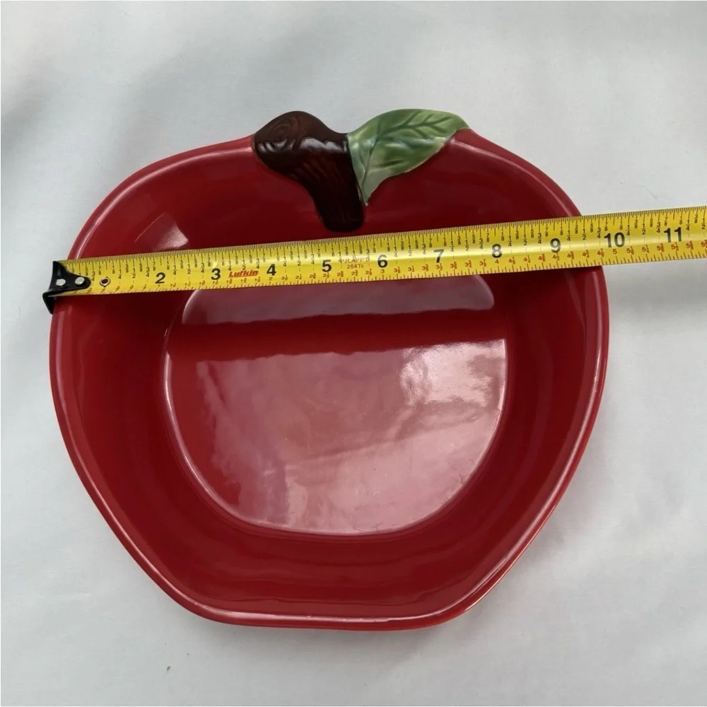 Plentiful Pantry Red Apple Shaped Baking Pie Dish 9”